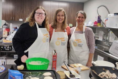 3 breakfast server volunteers