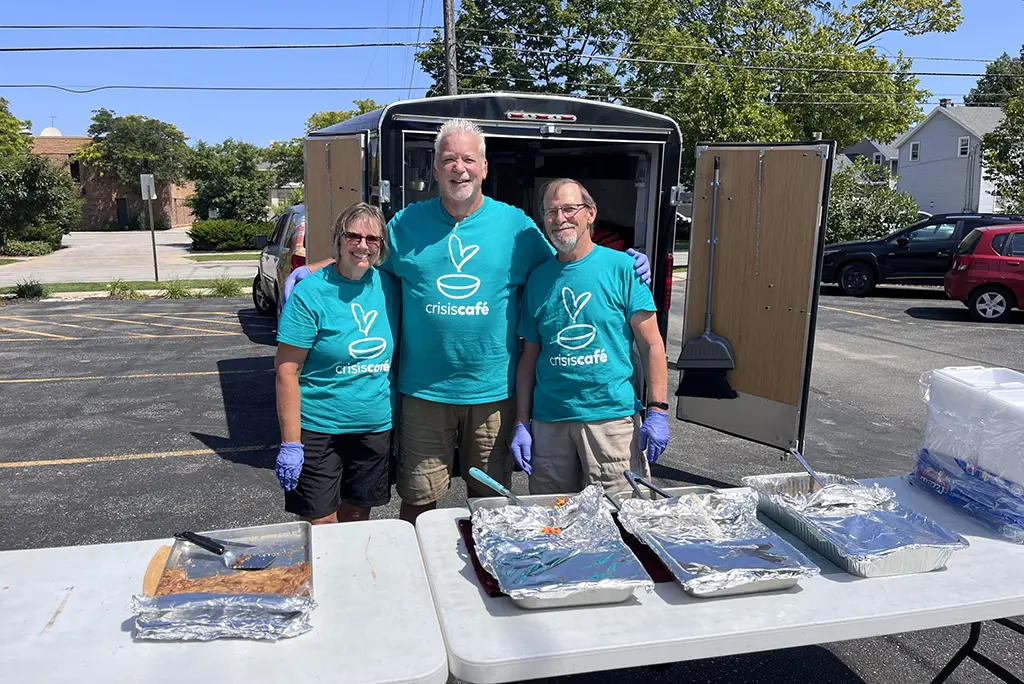 3 Volunteers for the crisis cafe